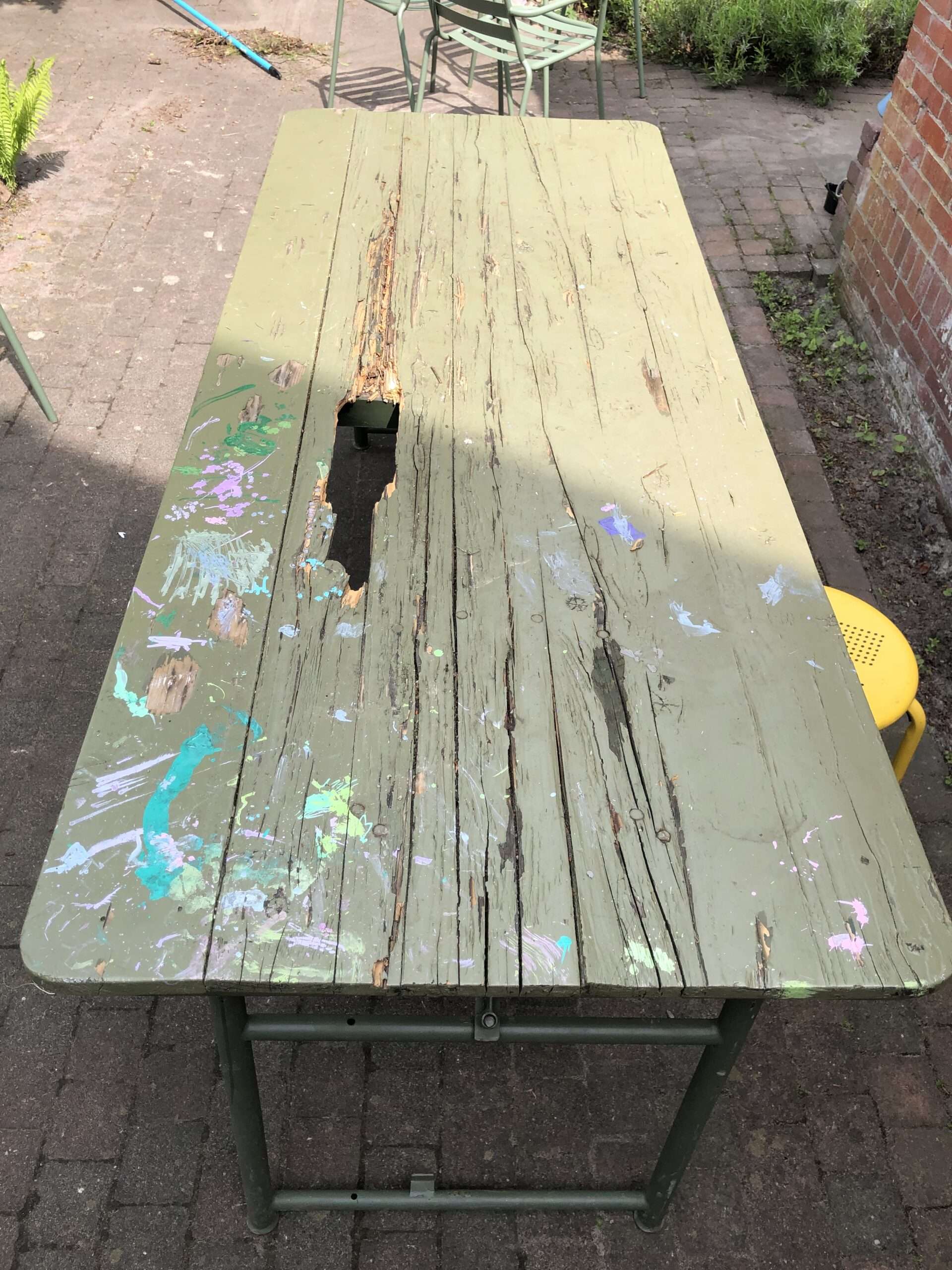 Tafel laten schuren en lakken