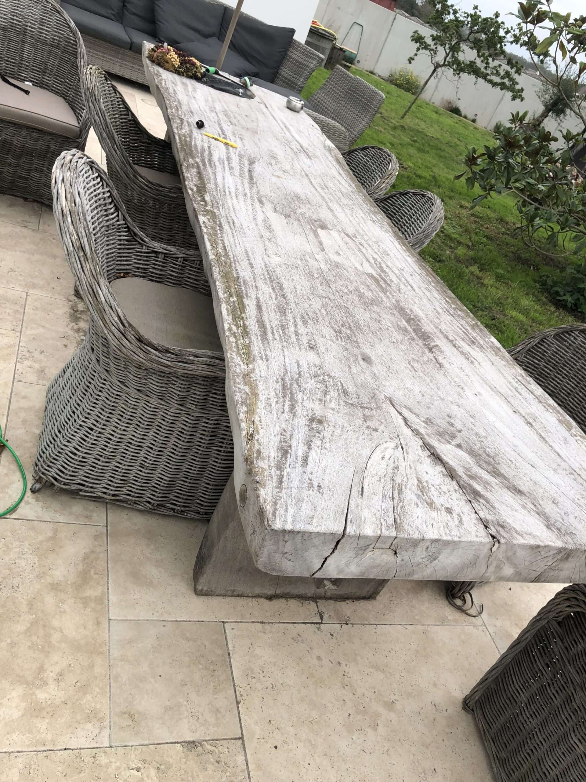 Tafel laten schuren en lakken