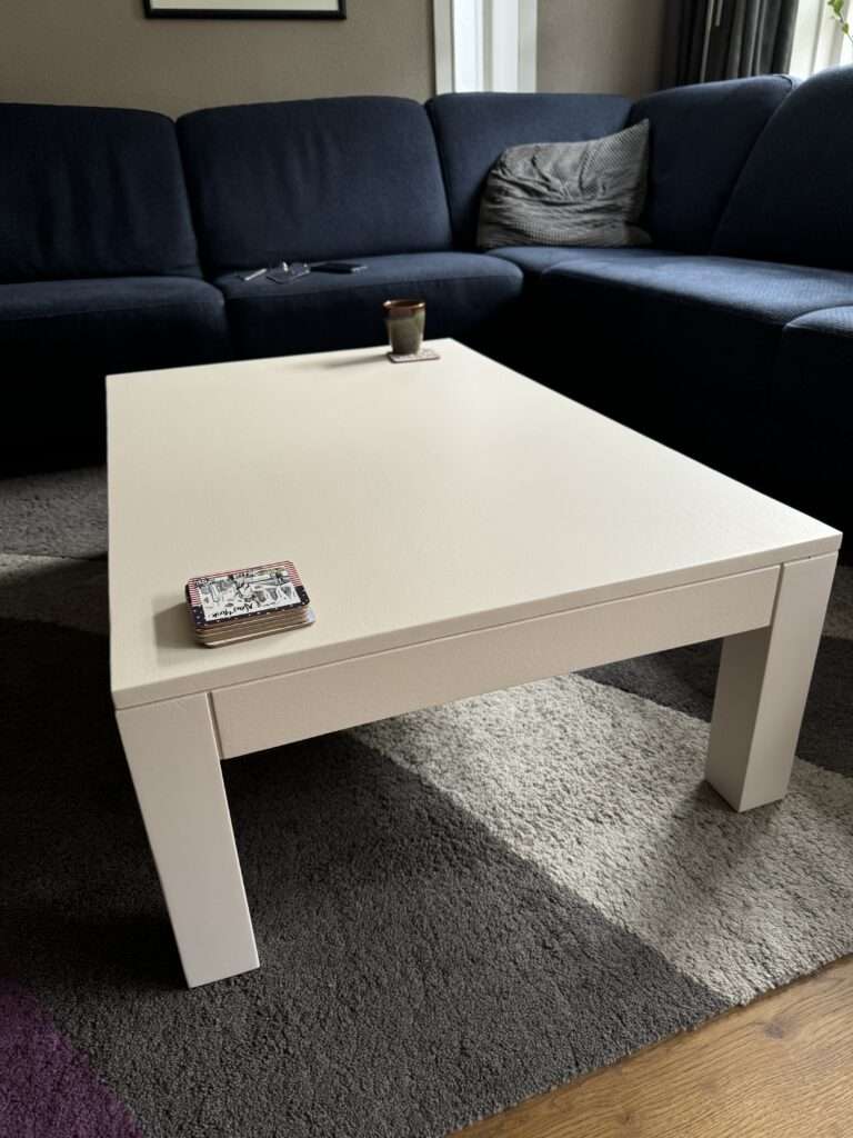 salontafel laten spuiten